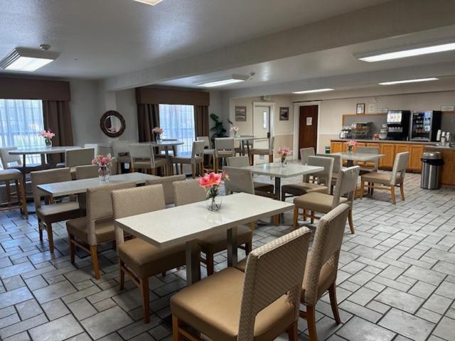 Red Lion Inn & Suites Auburn Buitenkant foto